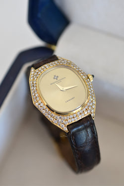Montre VACHERON CONSTANTIN POUR CHAUMET en or jaune, cuir et diamants