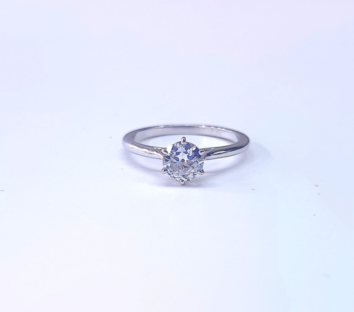 Bague Solitaire en or blanc et diamant