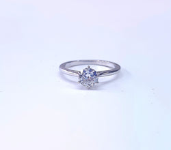 Bague Solitaire en or blanc et diamant