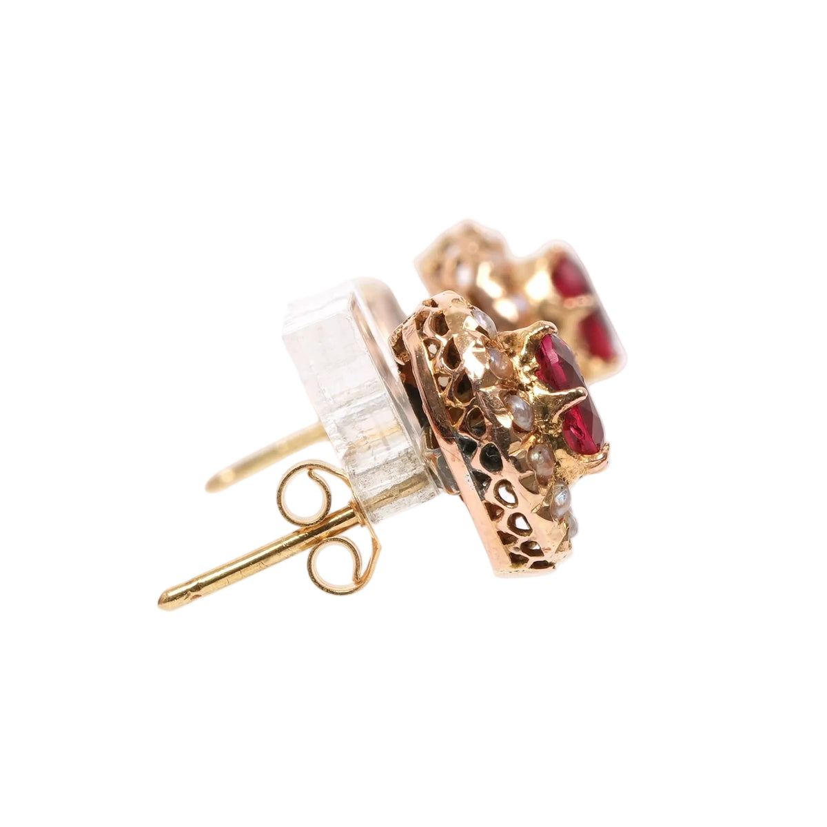 Boucles d'oreilles Puces en or jaune, perles et rubis