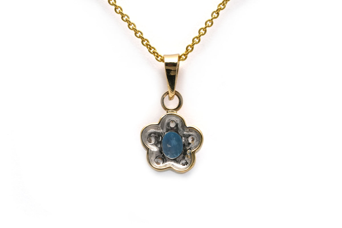 Pendentif en or blanc, or jaune, topaze et diamants
