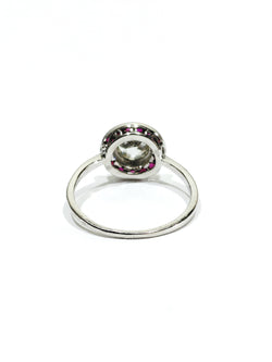 Bague Cible en platine, rubis, et diamants