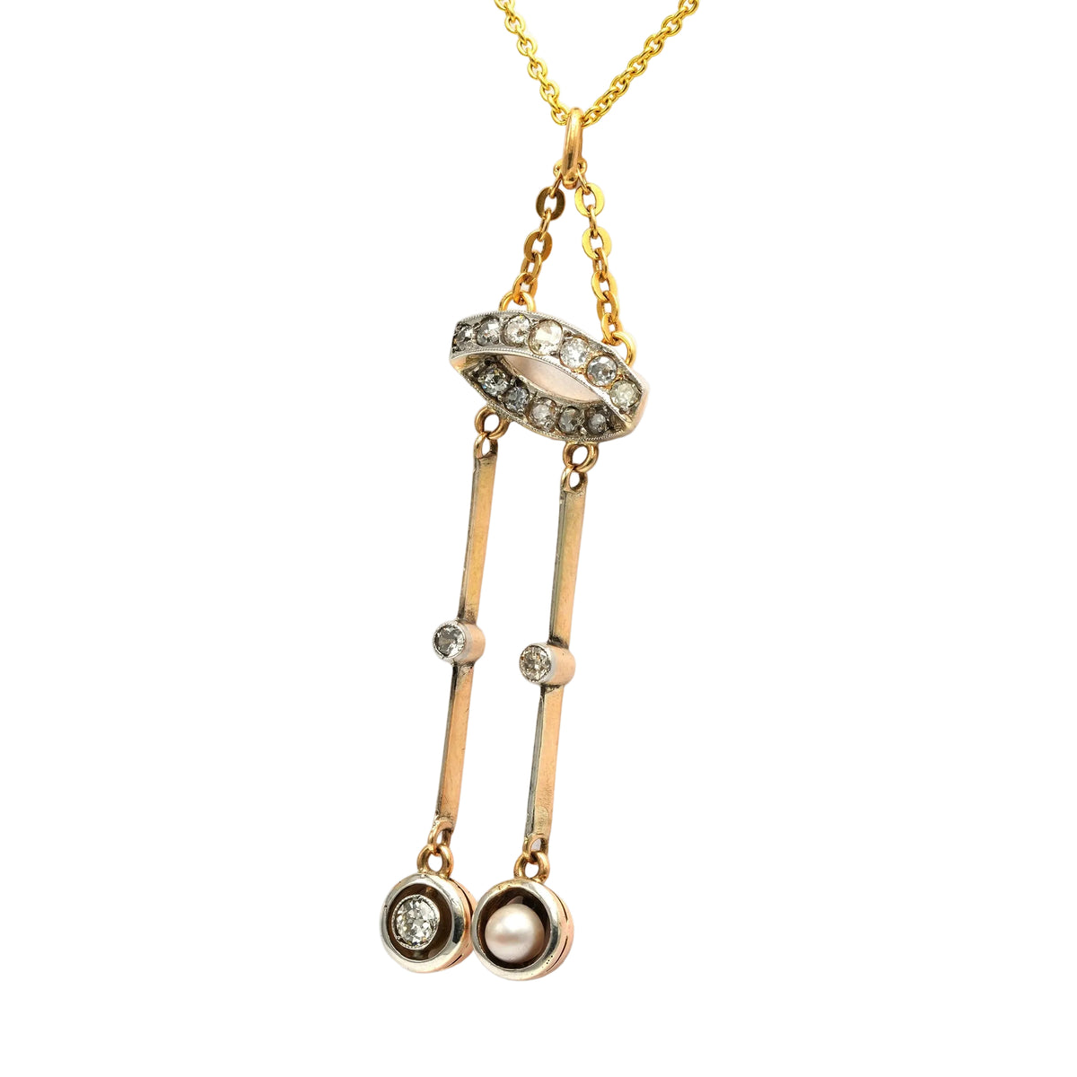 Pendentif en or jaune, perle et diamants