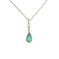 Collier Pendentif en or jaune, émeraude et diamants