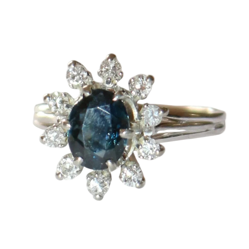 Bague Marguerite en or blanc, saphir et diamants
