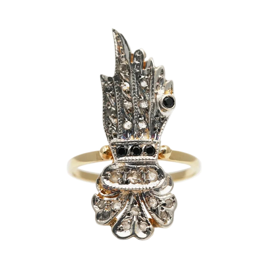 Bague en or jaune, argent, saphirs et diamants