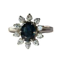 Bague Marguerite en or blanc, saphir et diamants