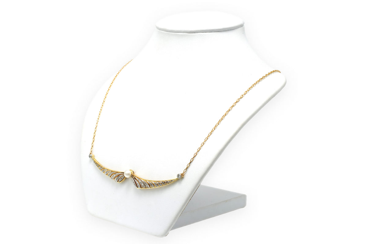 Collier Pendentif en or jaune, perle et diamants