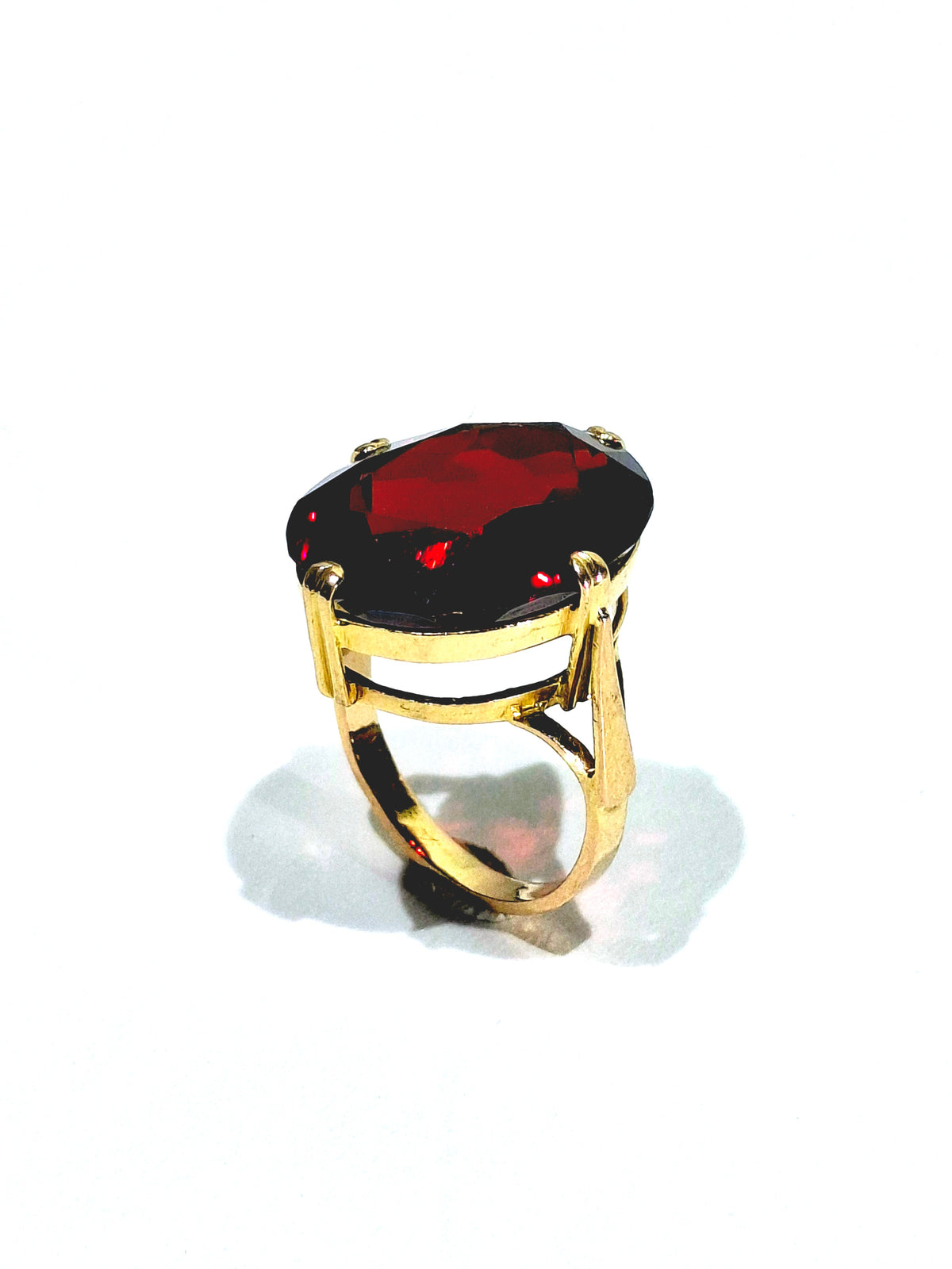 Bague Cocktail en or champagne et grenat