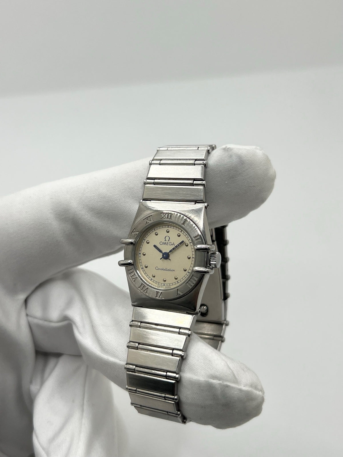 Montre OMÉGA Constellation Quartz en acier