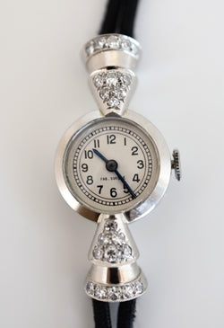 Montre en platine et diamants