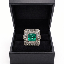 Bague Cocktail en or blanc, émeraude et diamants