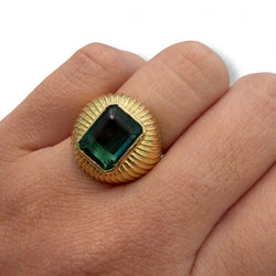 Bague Dôme en or jaune et émeraude