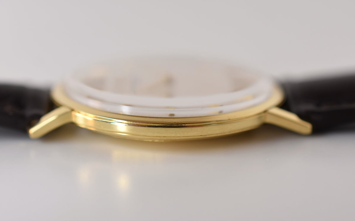 Montre VACHERON&CONSTANTIN Modèle Patrimony Réf. 6903 en or jaune 18 carats, Cal. K1002/2, Années 1960.