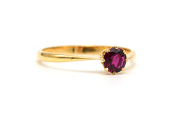 Bague Solitaire en or jaune et grenat