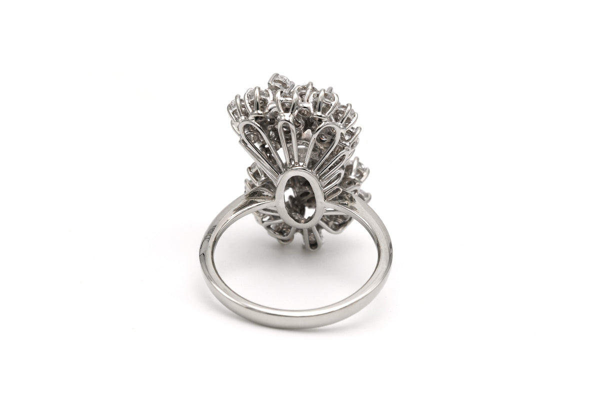 Bague en or blanc et diamants