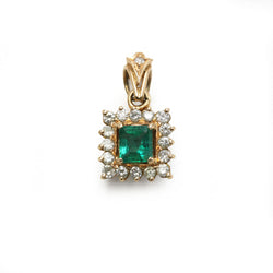 Pendentif en or jaune, émeraude et diamants