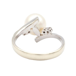 Bague Solitaire en or blanc, perle et diamants