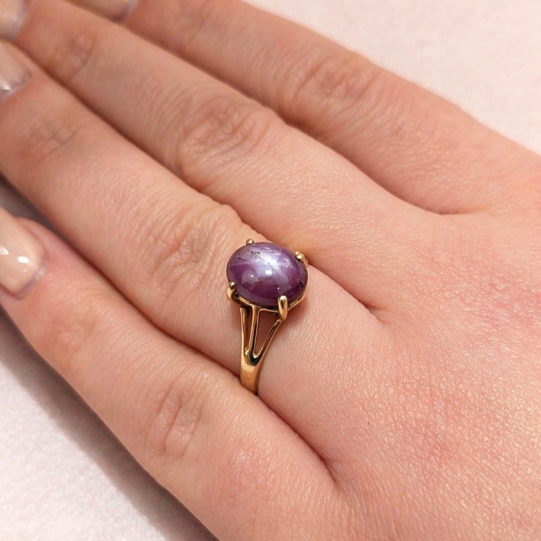Bague Solitaire en or jaune et saphir