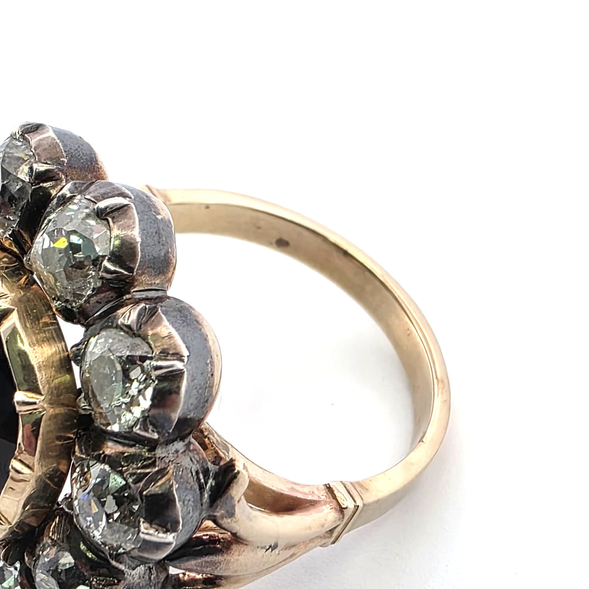 Bague Marguerite en or jaune, argent, saphir et diamants