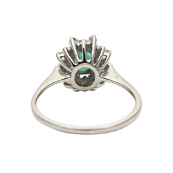 Bague Entourage en or blanc, émeraude et diamants
