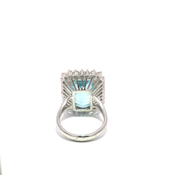 Bague Entourage en or blanc, aigue-marine et diamants