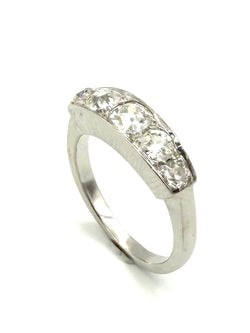Bague Jarretière en or blanc et diamants