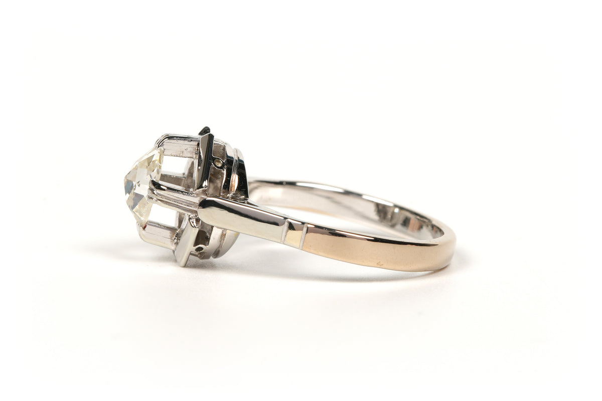 Bague Solitaire en or blanc et diamant