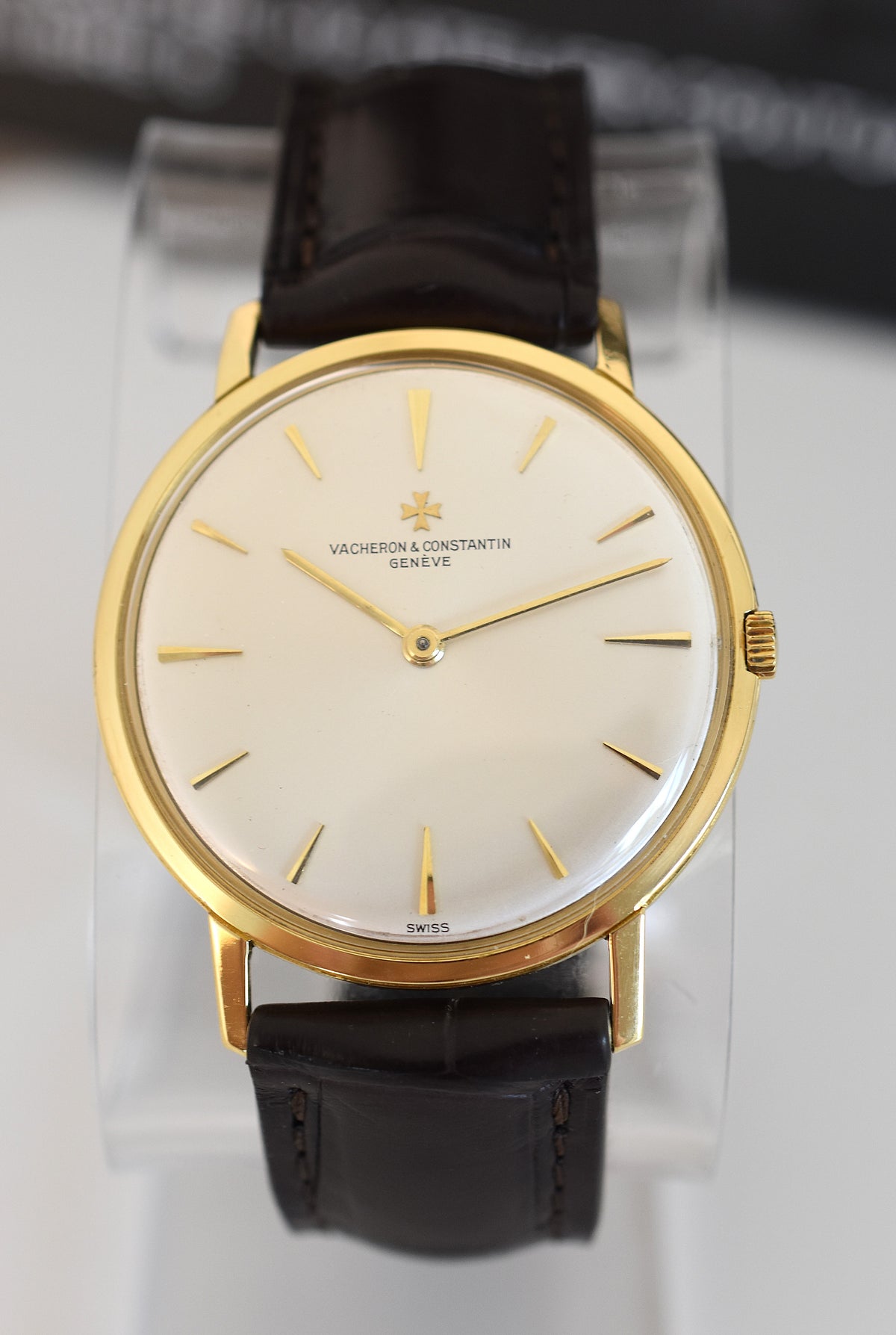 Montre VACHERON&CONSTANTIN Modèle Patrimony Réf. 6903 en or jaune 18 carats, Cal. K1002/2, Années 1960.