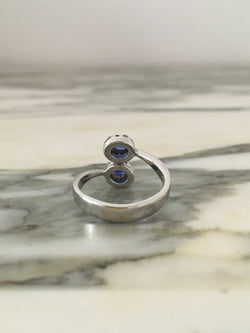 Bague Toi & Moi en or blanc, saphirs et diamants