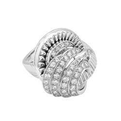 Bague Pavée en or blanc, platine et diamants