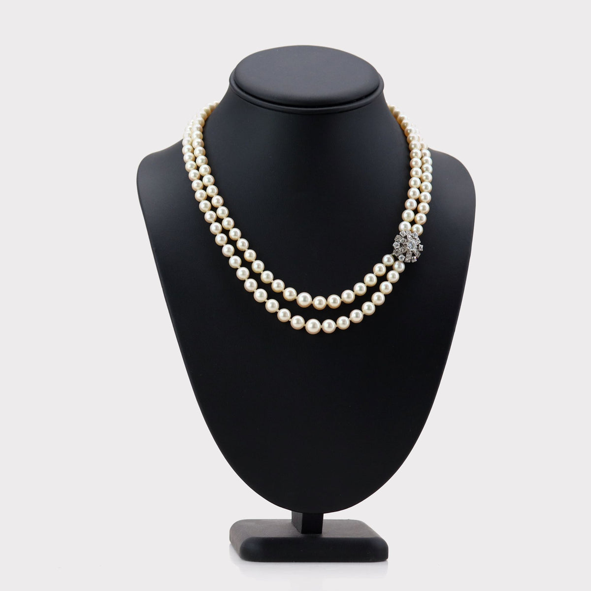 Collier Perles en or blanc, platine t diamants