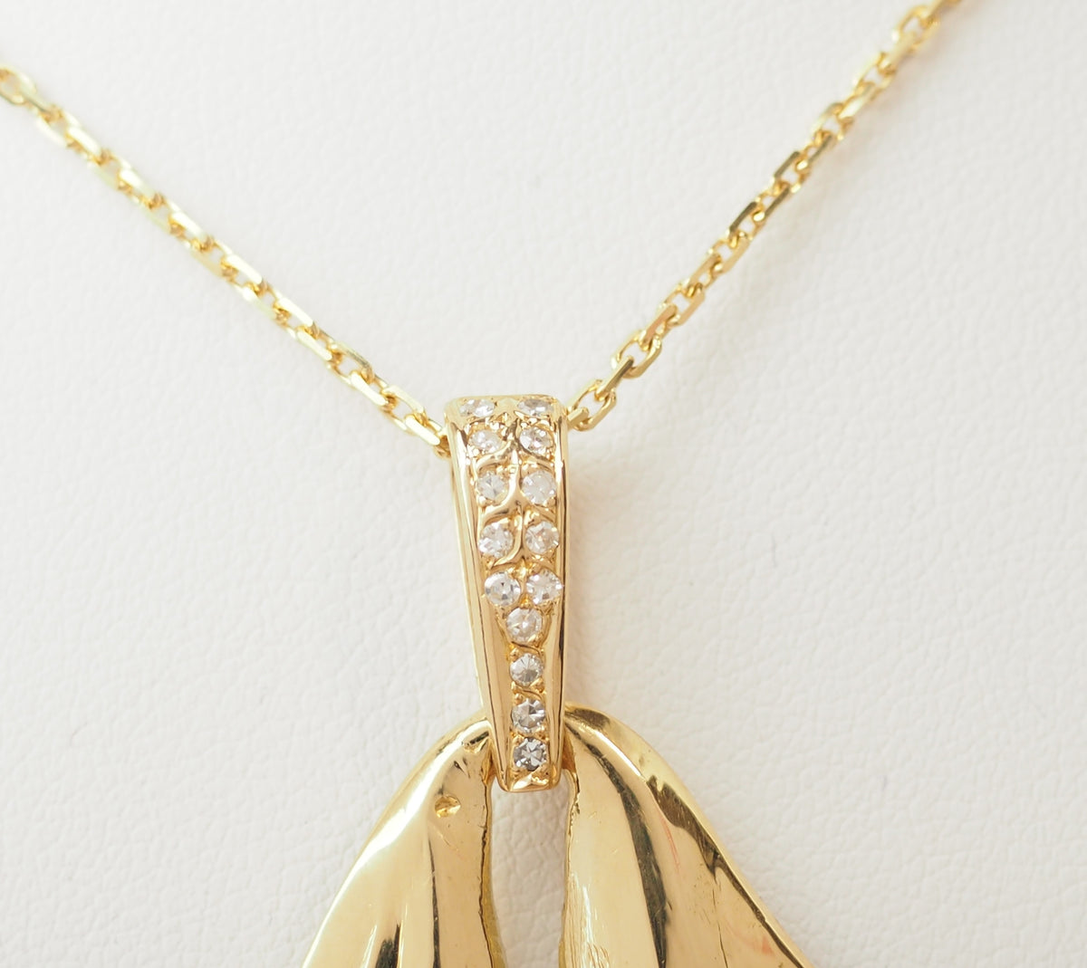 Pendentif en or jaune et diamants