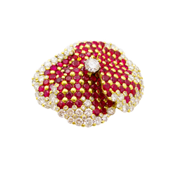 Broche Clip "Pensée" en or jaune, rubis et diamants