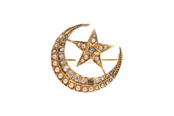 Broche Épingle en or jaune, perles et strass