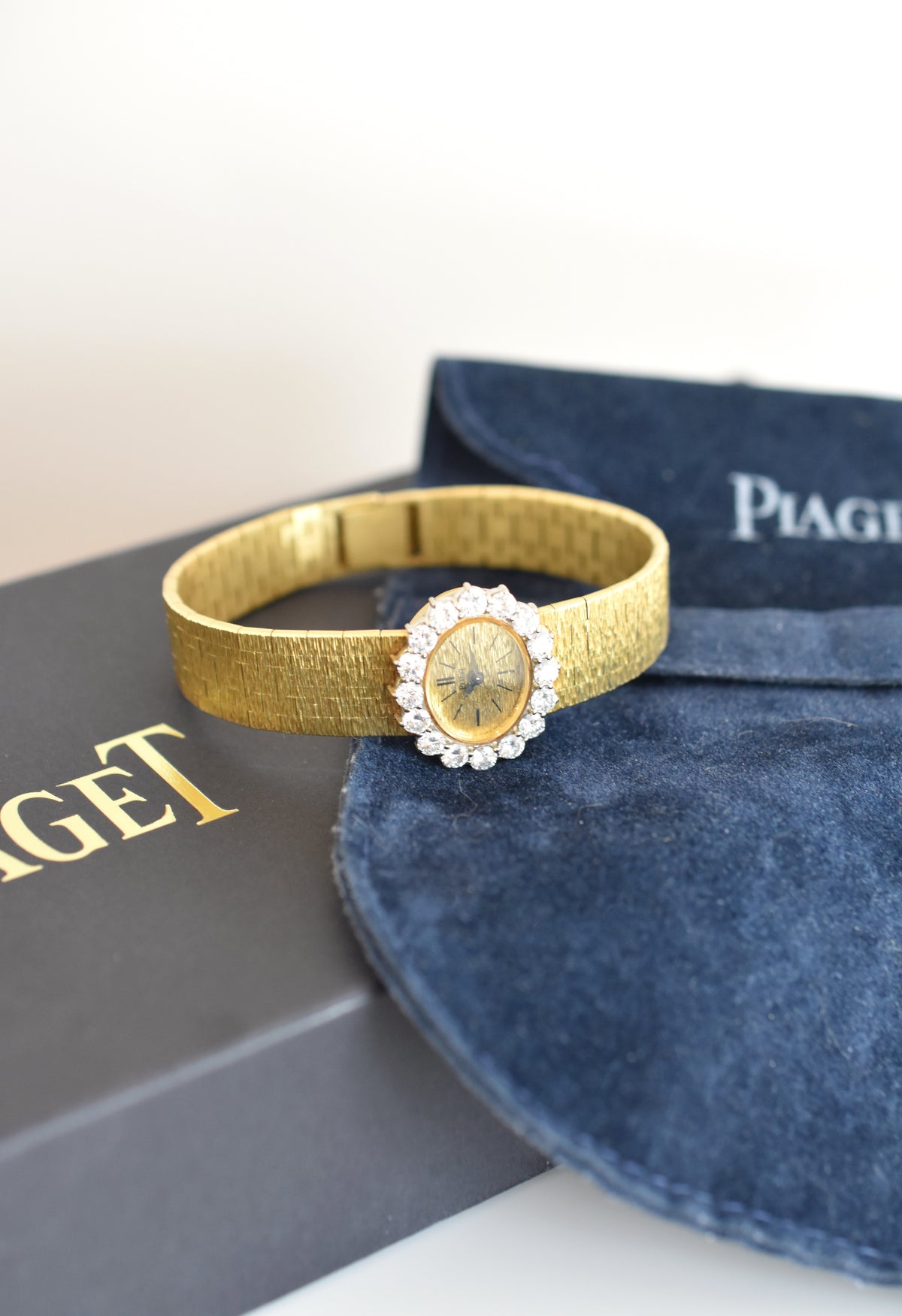 Montre PIAGET en or jaune et diamants