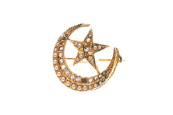 Broche Épingle en or jaune, perles et strass
