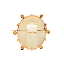 Broche Épingle en or jaune, perles et camée
