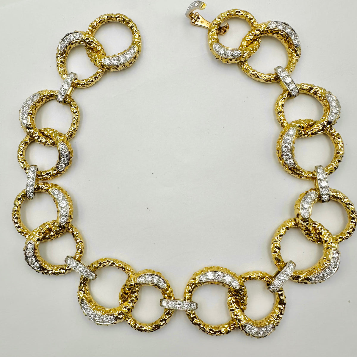 Collier M. GERARD en or jaune, platine et diamants