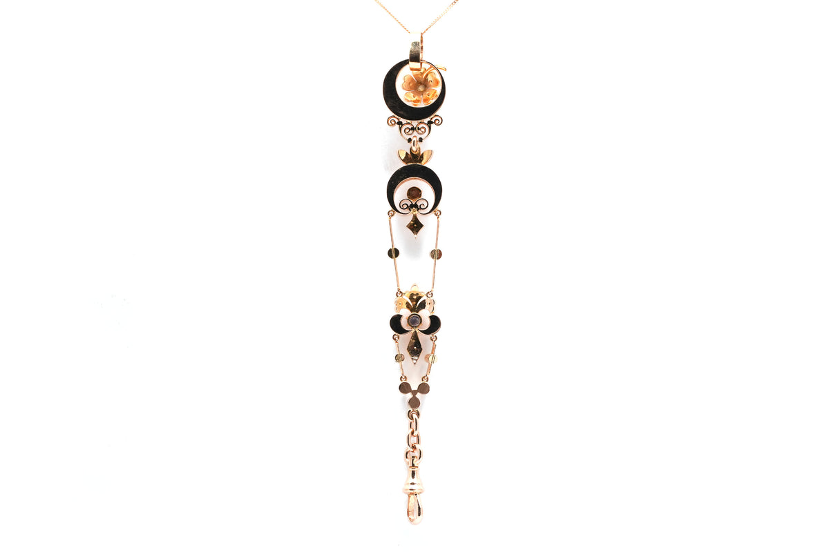 Pendentif en or jaune, perles et saphirs