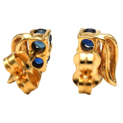 Boucles d'oreilles Puces en or jaune, saphirs et diamants