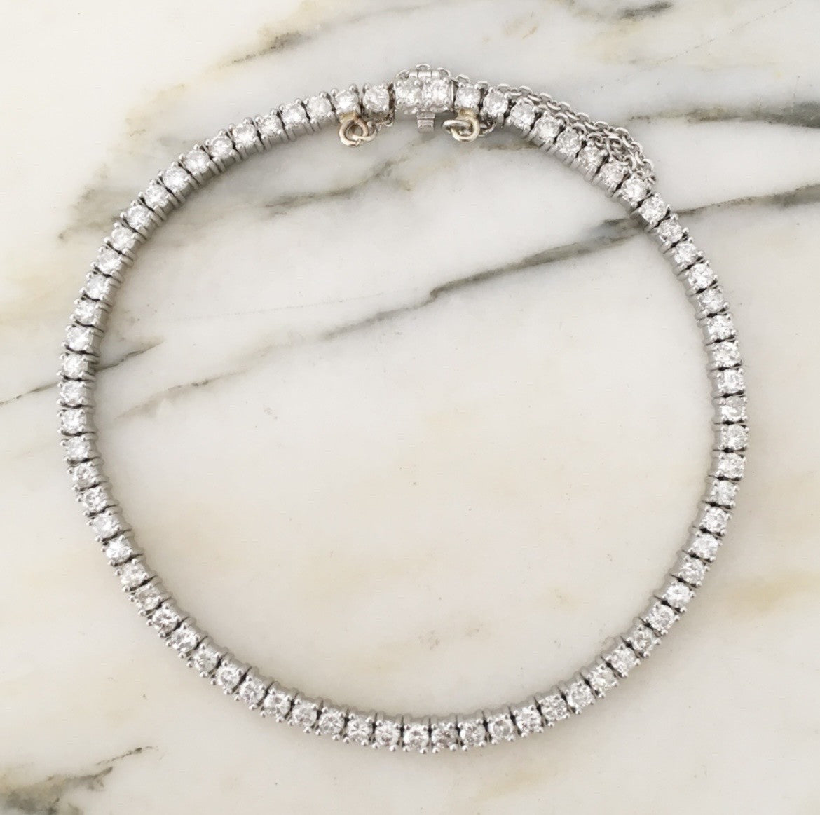 Bracelet Ligne en platine et diamants