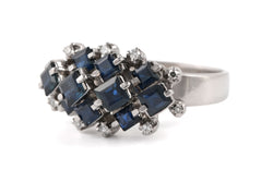 Bague en or blanc, saphirs et diamants