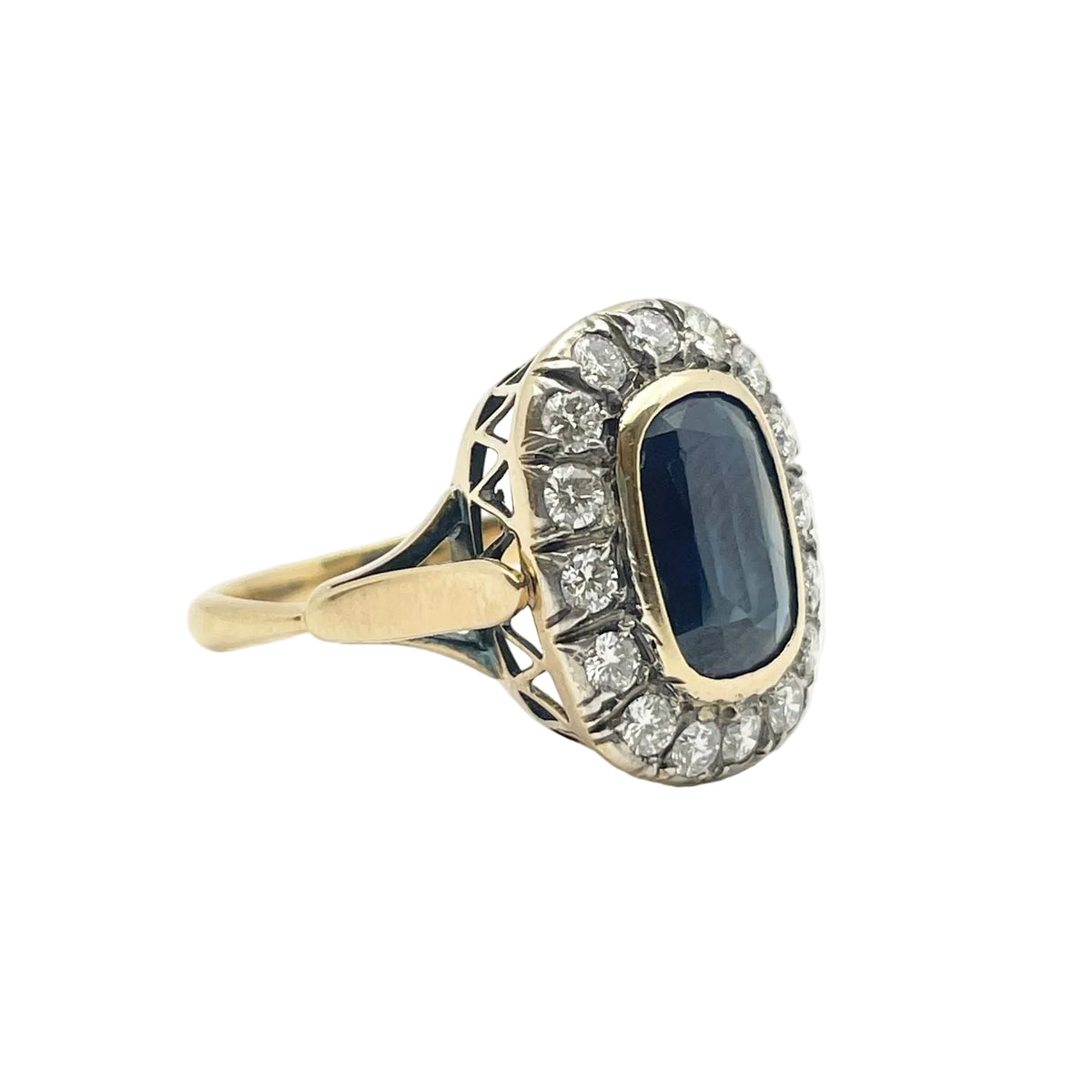 Bague Entourage en or jaune, saphir et diamants