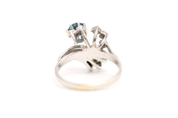 Bague Cocktail en or blanc, saphir et diamants