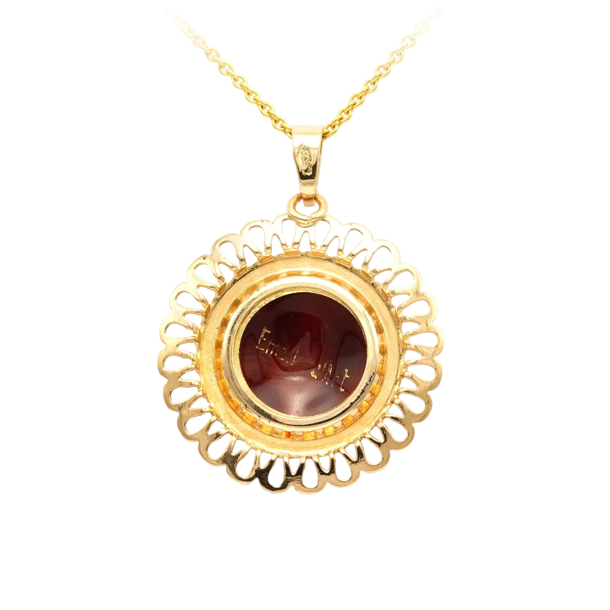Pendentif en or jaune et émail