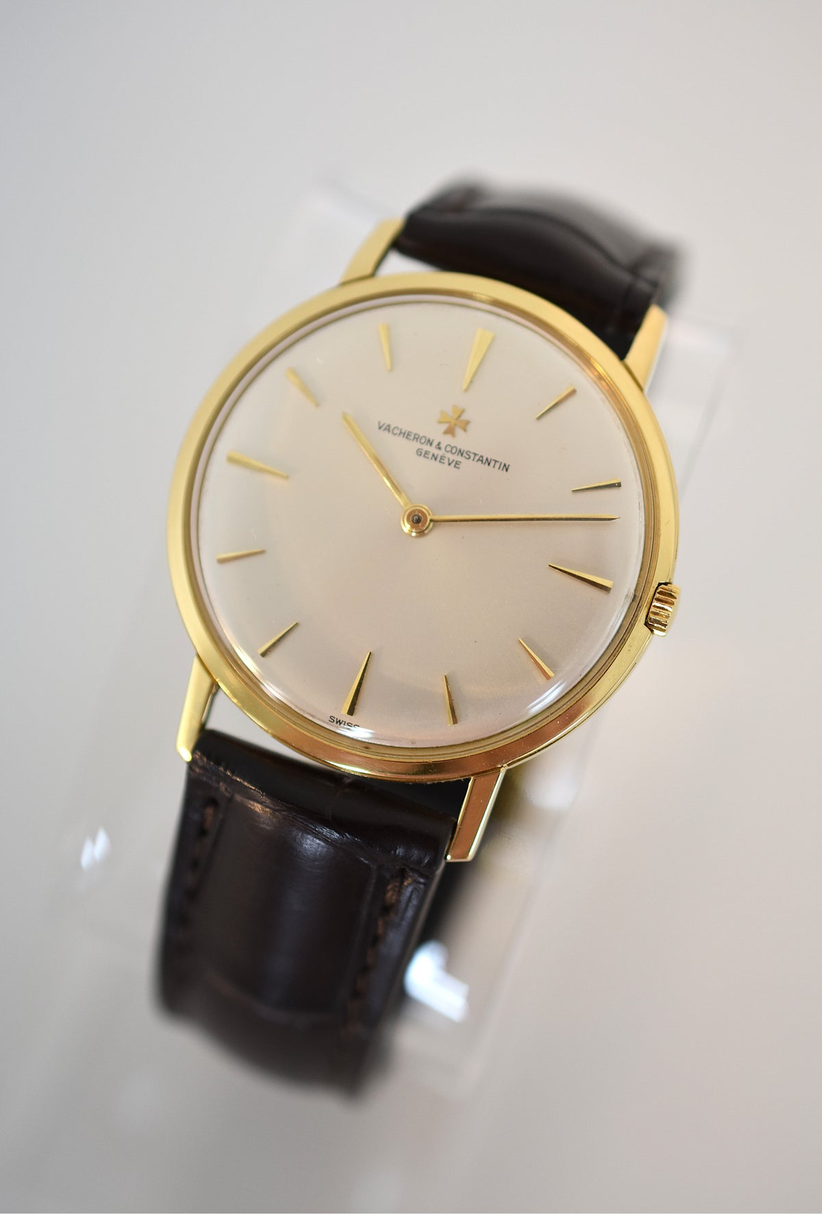 Montre VACHERON&CONSTANTIN Modèle Patrimony Réf. 6903 en or jaune 18 carats, Cal. K1002/2, Années 1960.