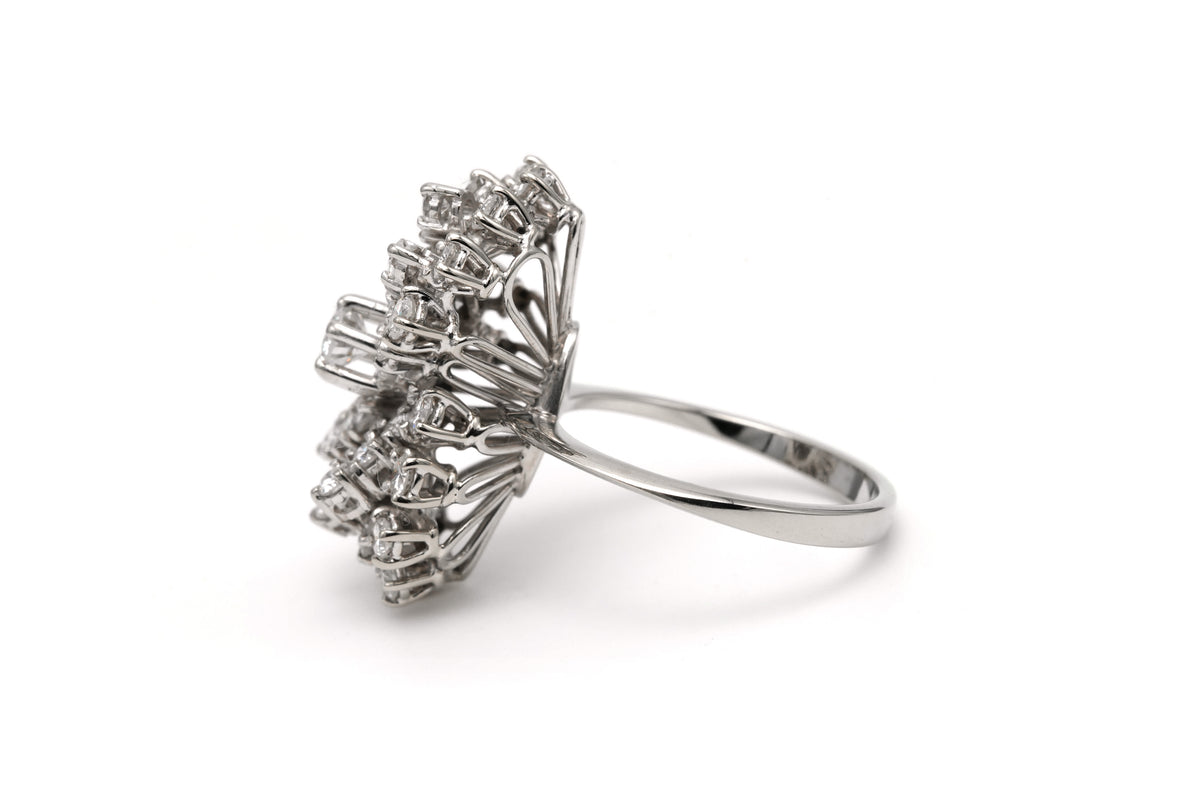 Bague en or blanc et diamants