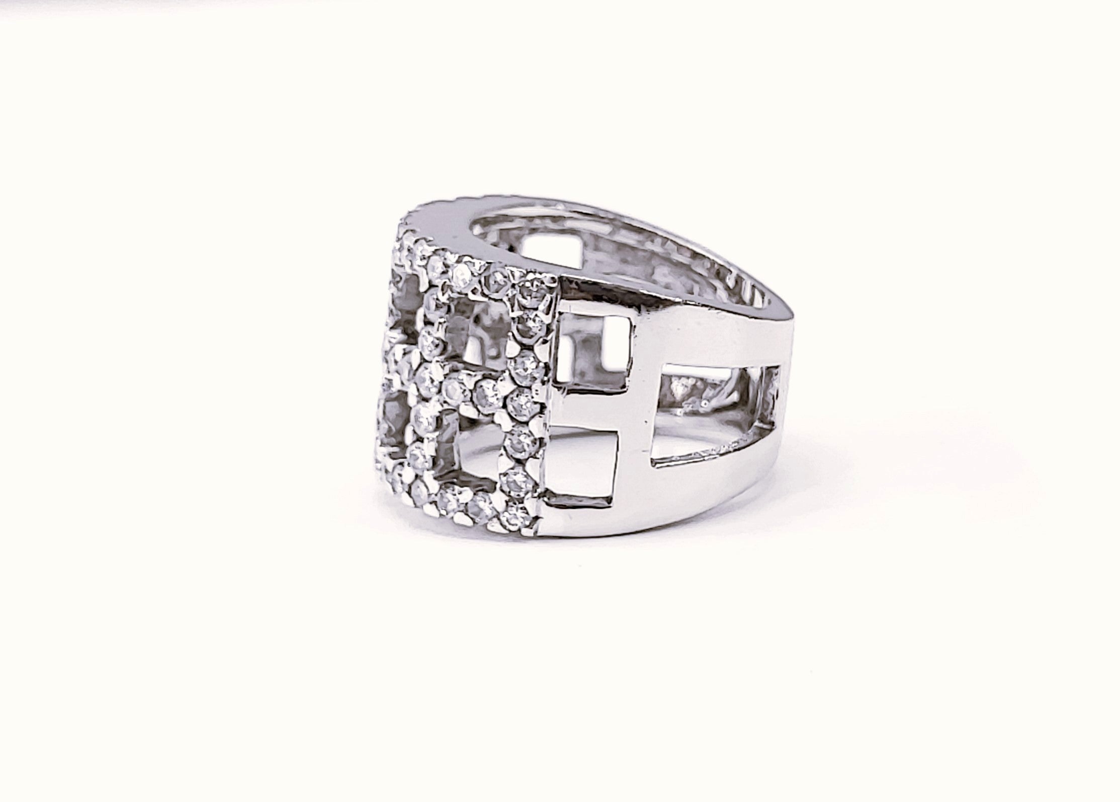 Bague Bandeau en or blanc et diamants