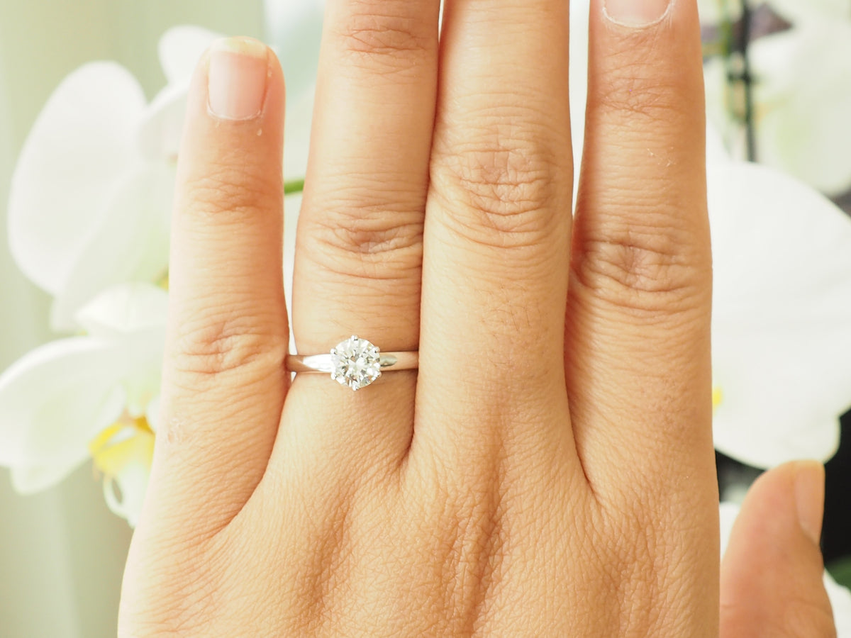 Bague Solitaire en or blanc et diamant